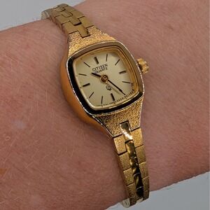 Citizen Quartz Watch Women 5.75 Gold Tone Vintage 3220-890817 Champagne Dial